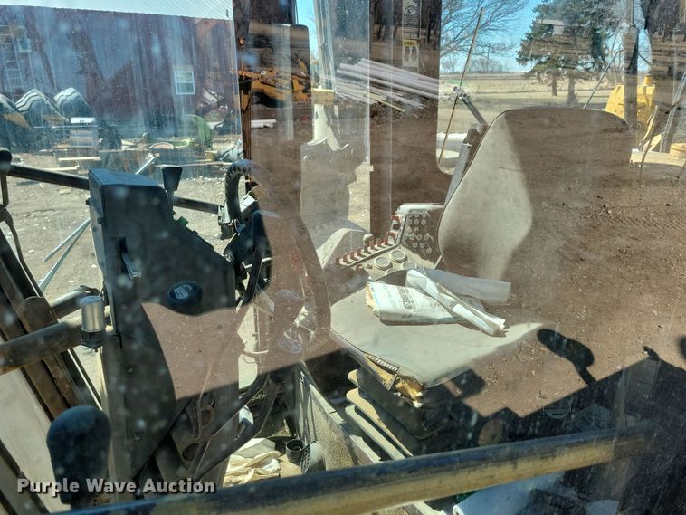 image for item DN3712 1984 Champion 740 rigid frame motor grader