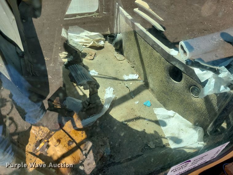 image for item DN3712 1984 Champion 740 rigid frame motor grader