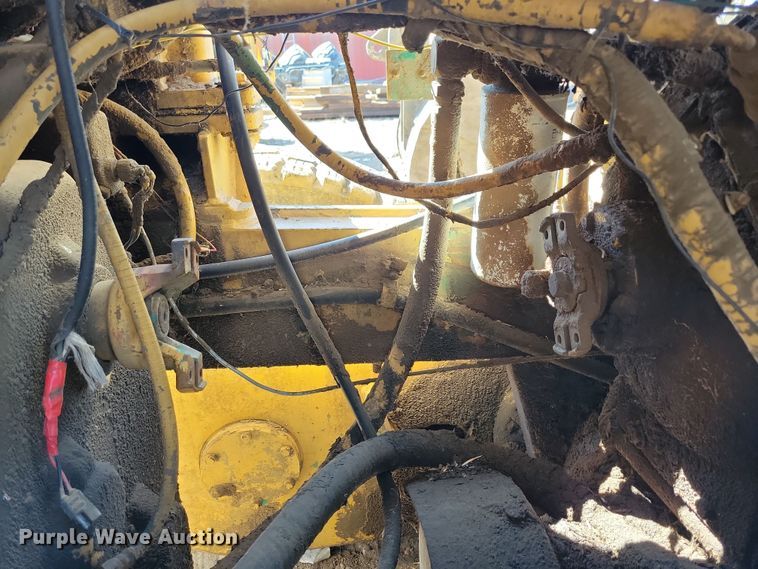 image for item DN3712 1984 Champion 740 rigid frame motor grader