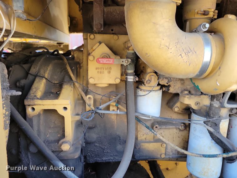 image for item DN3712 1984 Champion 740 rigid frame motor grader