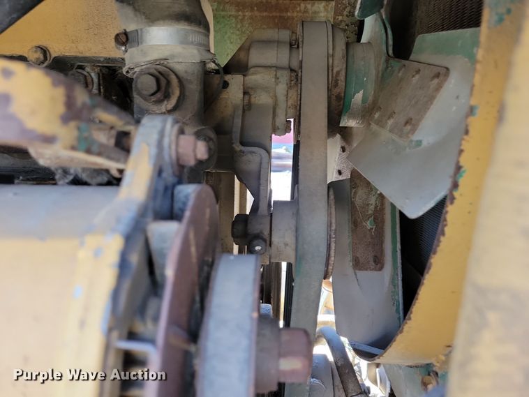 image for item DN3712 1984 Champion 740 rigid frame motor grader