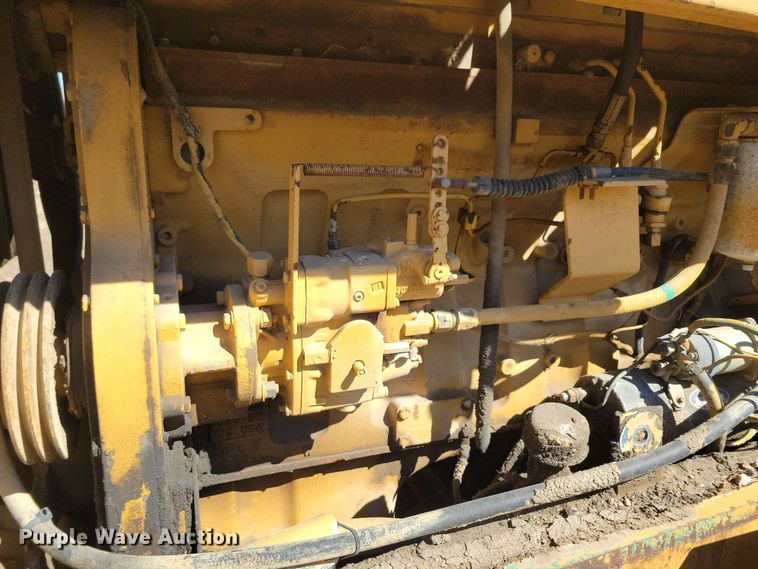 image for item DN3712 1984 Champion 740 rigid frame motor grader