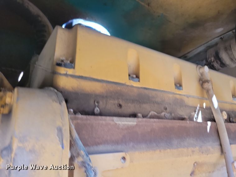 image for item DN3712 1984 Champion 740 rigid frame motor grader