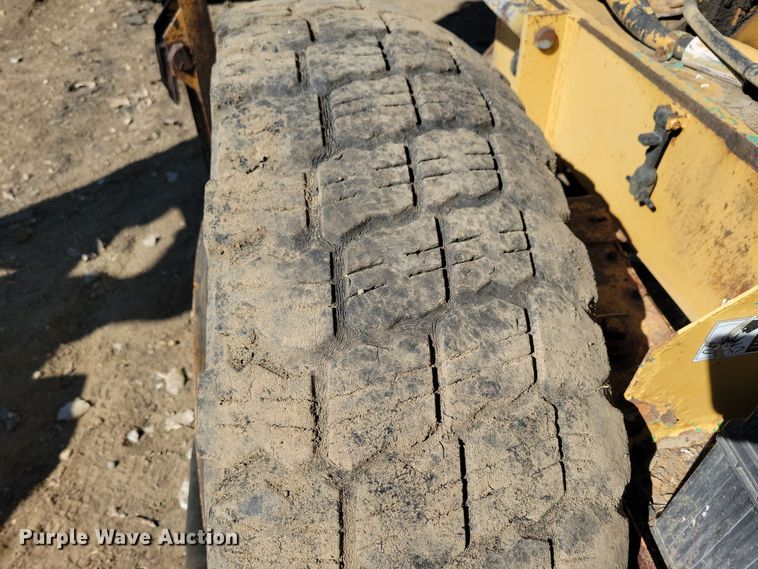 image for item DN3712 1984 Champion 740 rigid frame motor grader