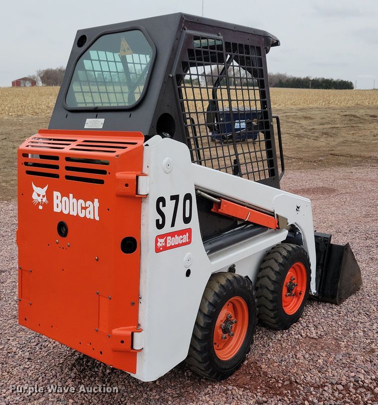 image for item DN3720 2008 Bobcat S70 skid steer loader