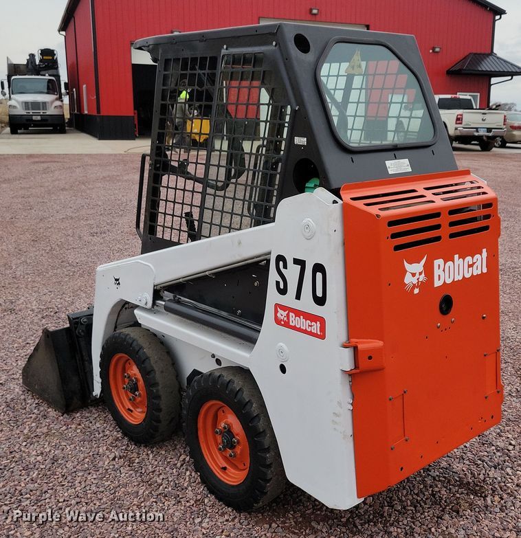 image for item DN3720 2008 Bobcat S70 skid steer loader