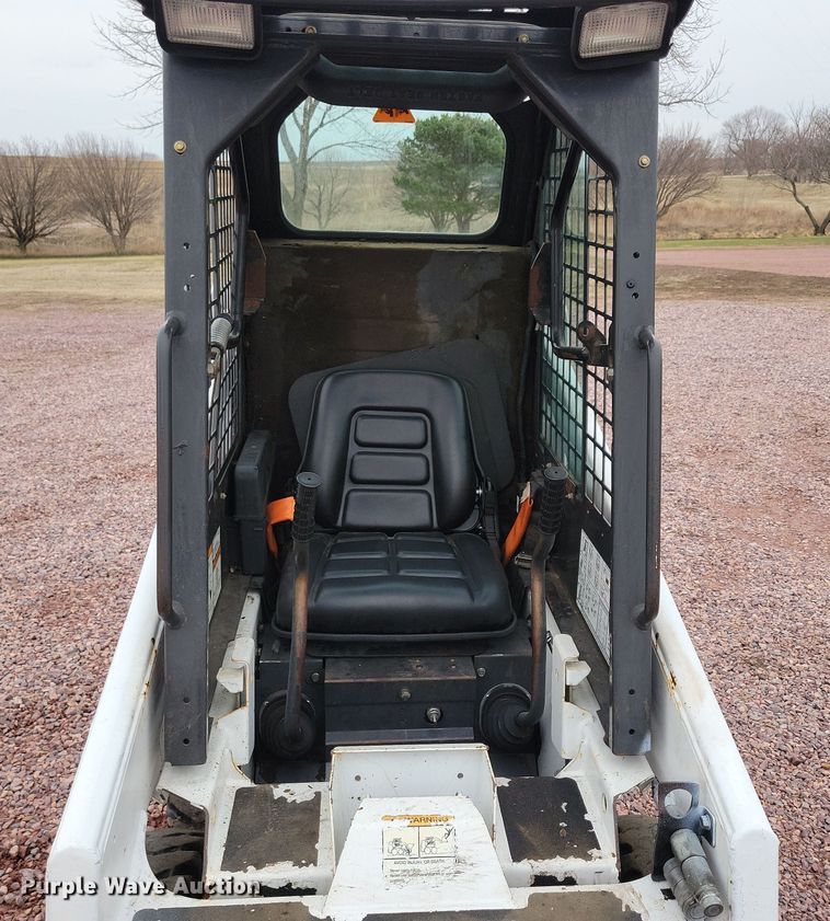 image for item DN3720 2008 Bobcat S70 skid steer loader