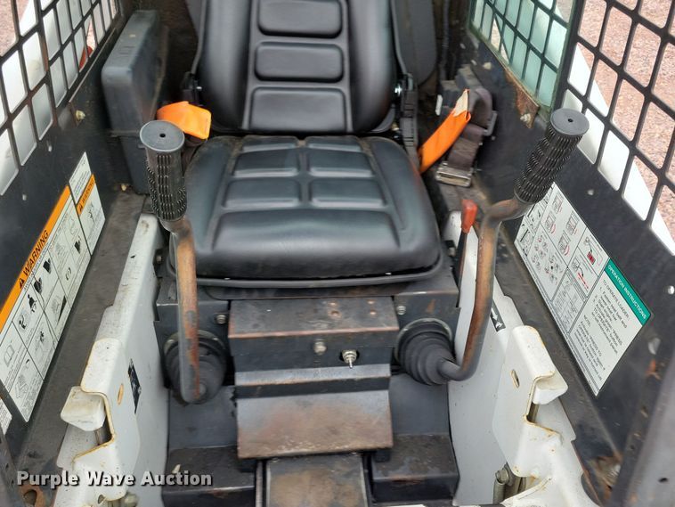 image for item DN3720 2008 Bobcat S70 skid steer loader