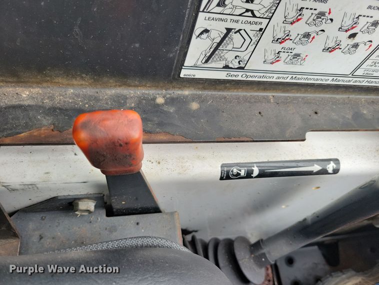 image for item DN3720 2008 Bobcat S70 skid steer loader