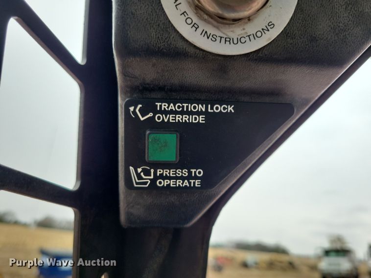 image for item DN3720 2008 Bobcat S70 skid steer loader