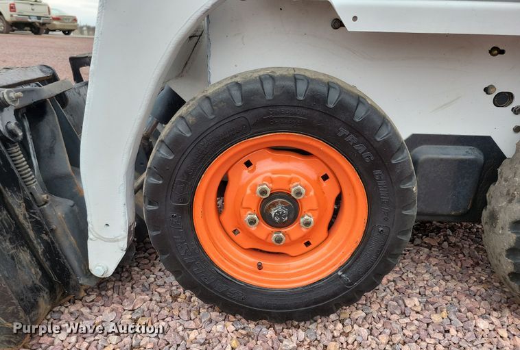 image for item DN3720 2008 Bobcat S70 skid steer loader