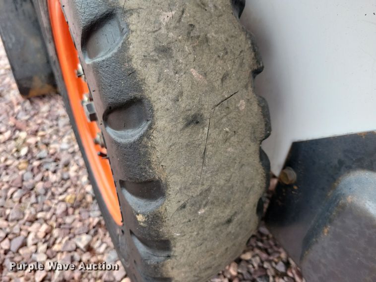 image for item DN3720 2008 Bobcat S70 skid steer loader