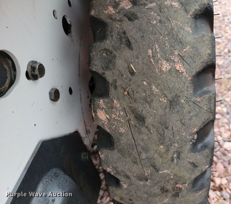 image for item DN3720 2008 Bobcat S70 skid steer loader