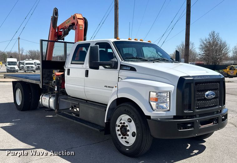 image for item DO0659 2016 Ford F650 Super Duty crew cab crane truck