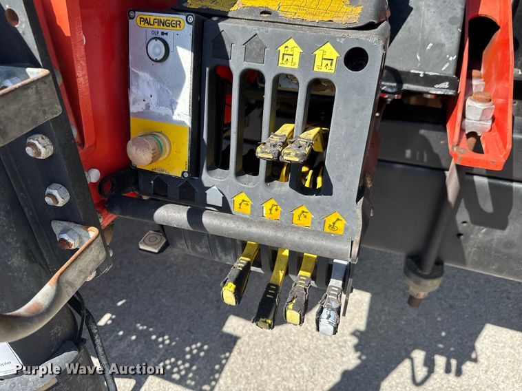 image for item DO0659 2016 Ford F650 Super Duty crew cab crane truck