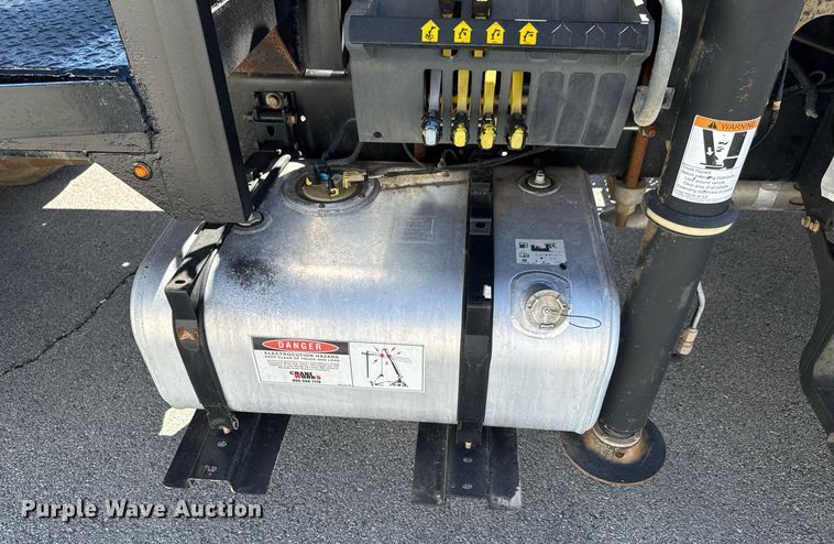 image for item DO0659 2016 Ford F650 Super Duty crew cab crane truck