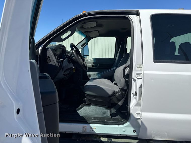 image for item DO0659 2016 Ford F650 Super Duty crew cab crane truck