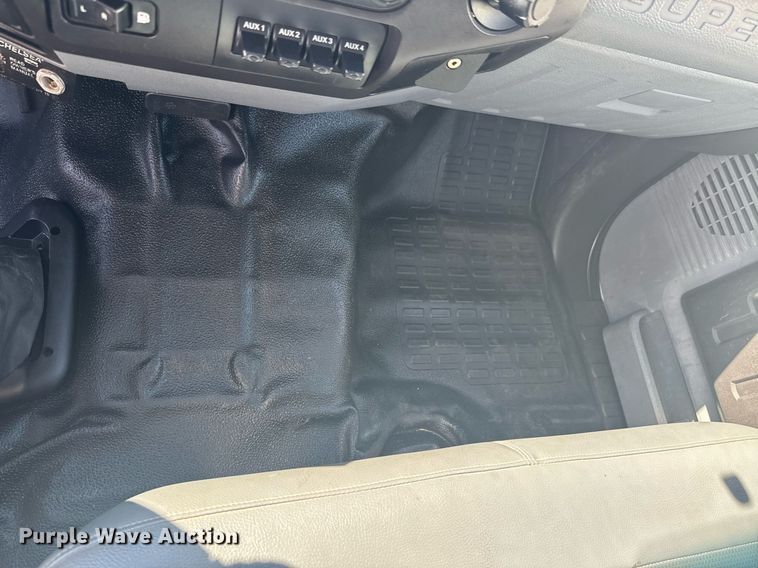 image for item DO0659 2016 Ford F650 Super Duty crew cab crane truck