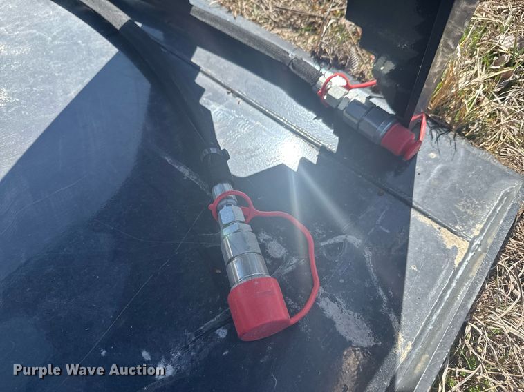 image for item DO0663 2023 Wolverine GB-11-72W skid steer grapple bucket