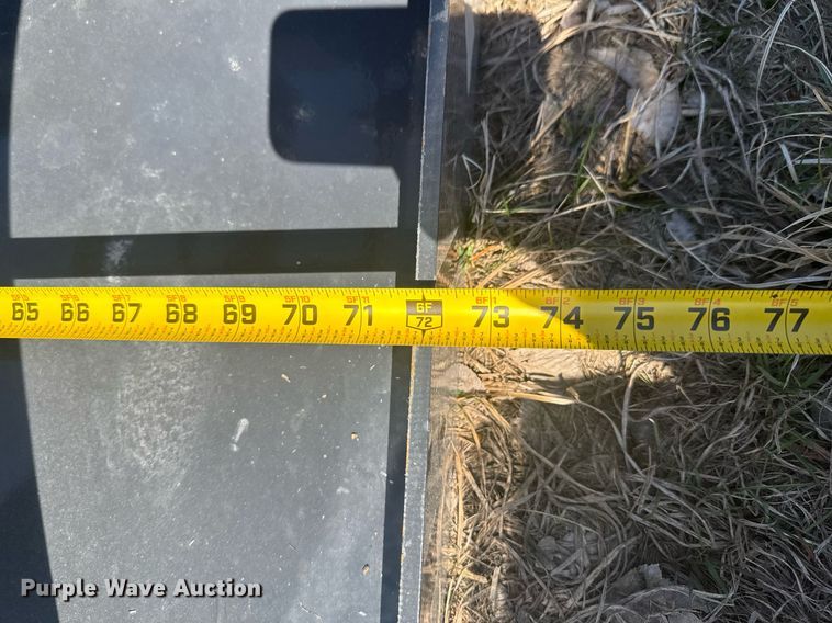 image for item DO0663 2023 Wolverine GB-11-72W skid steer grapple bucket