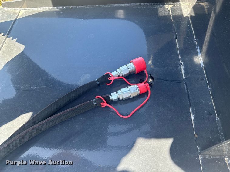 image for item DO0664 2023 Wolverine GB-11-72W skid steer grapple bucket