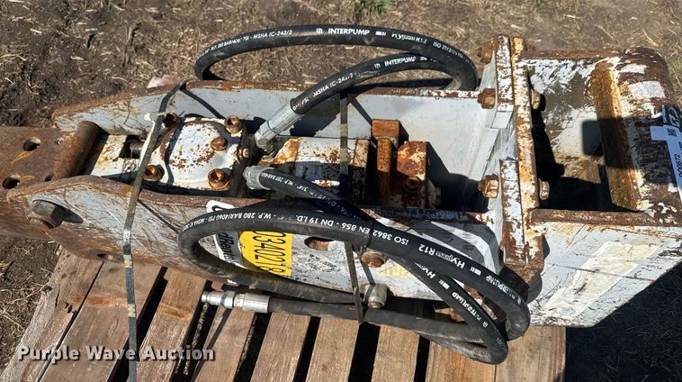 image for item DO0672 Breaker