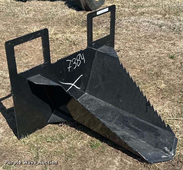 image for item DO0675 Skid steer tree spade