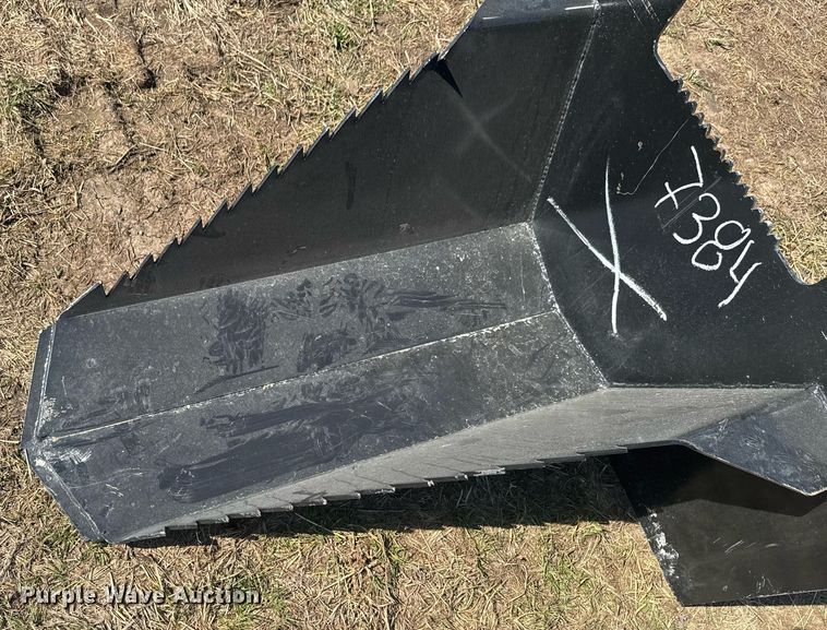 image for item DO0675 Skid steer tree spade