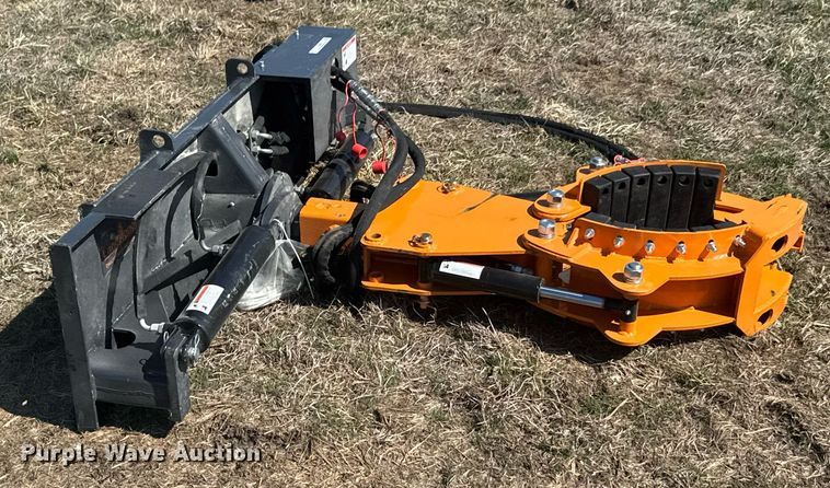 image for item DO0680 LandHonor skid steer tree puller