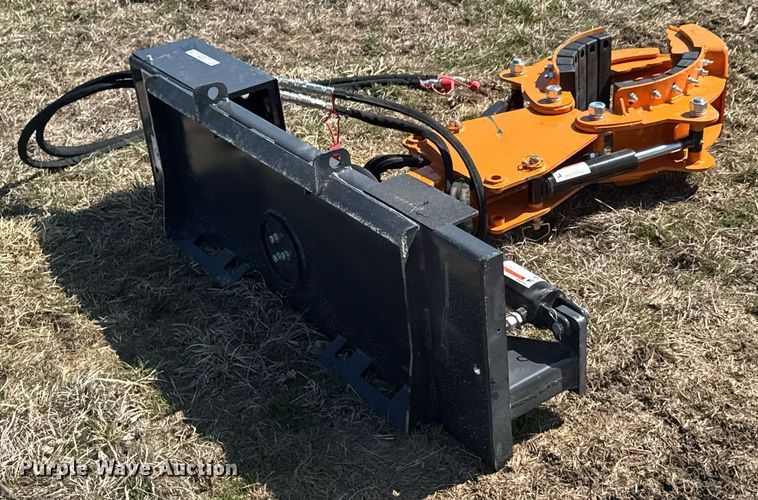 image for item DO0680 LandHonor skid steer tree puller