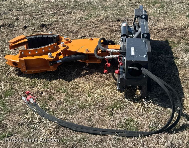 image for item DO0680 LandHonor skid steer tree puller