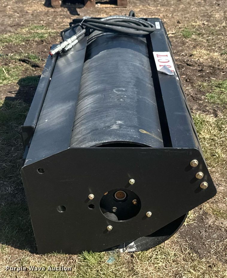 image for item DO0685 JCT Attachments skid steer roller