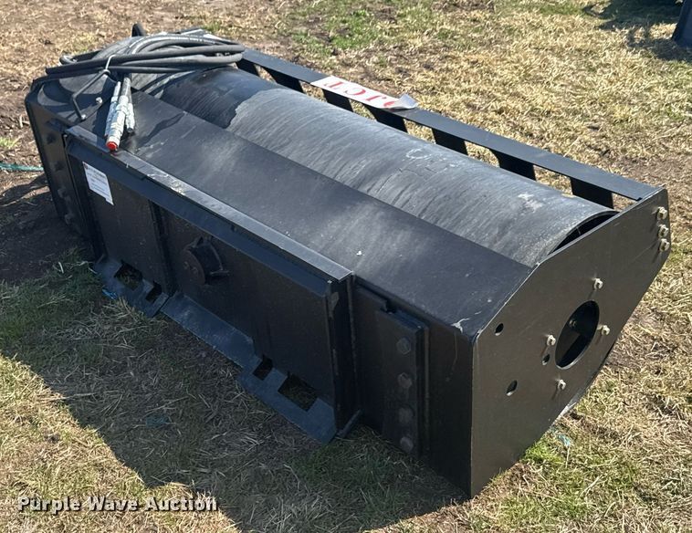 image for item DO0685 JCT Attachments skid steer roller