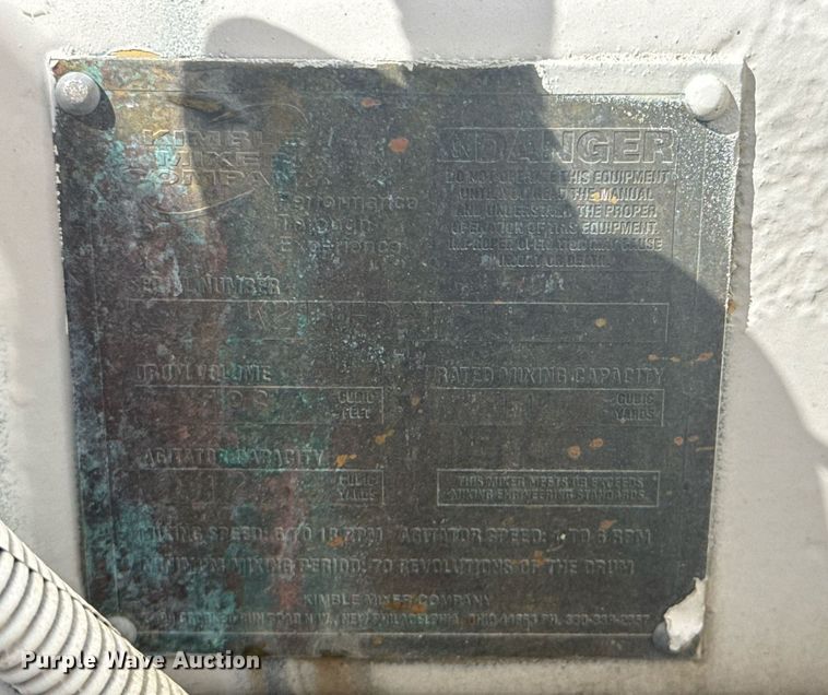 image for item DO0696 2004 Volvo VHD ready mix truck