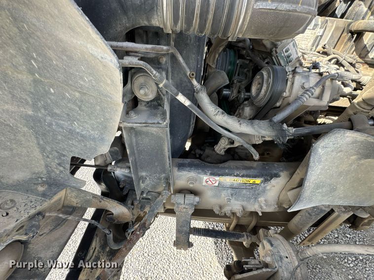 image for item DO0696 2004 Volvo VHD ready mix truck