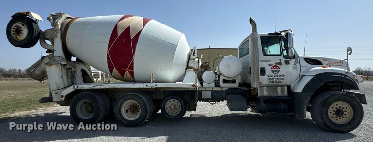 image for item DO0697 2014 International WorkStar 7600 ready mix truck