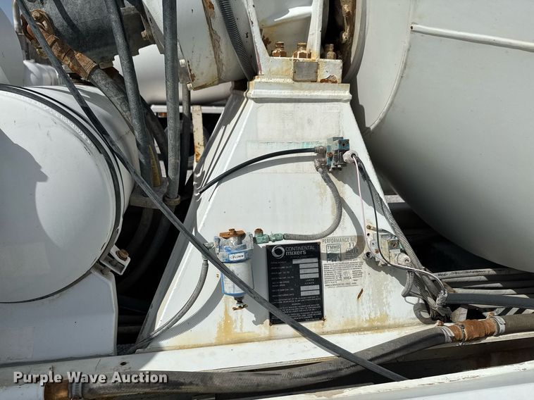 image for item DO0697 2014 International WorkStar 7600 ready mix truck