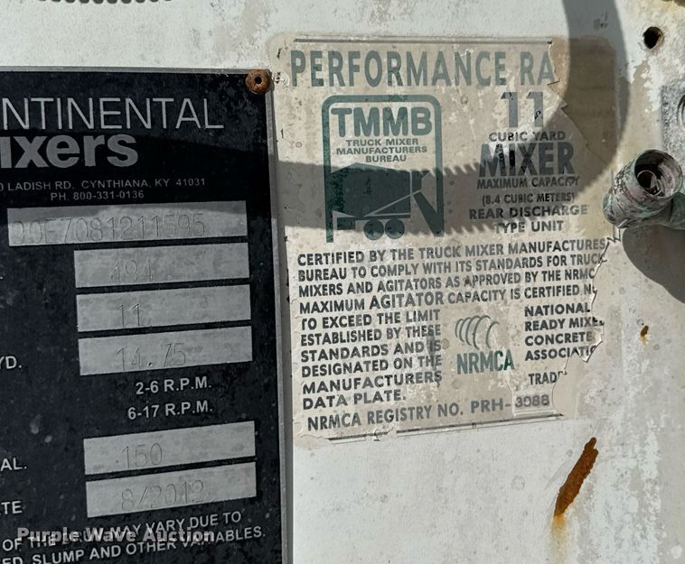 image for item DO0697 2014 International WorkStar 7600 ready mix truck