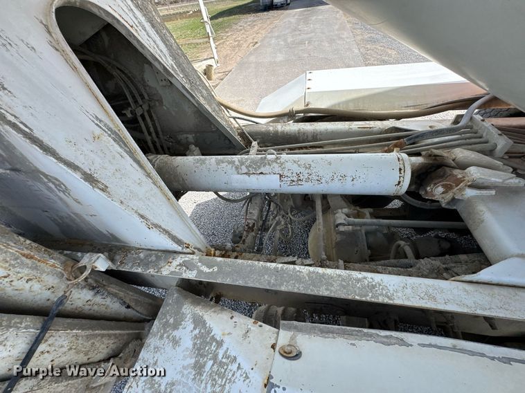 image for item DO0697 2014 International WorkStar 7600 ready mix truck