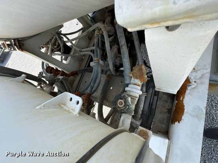 image for item DO0697 2014 International WorkStar 7600 ready mix truck