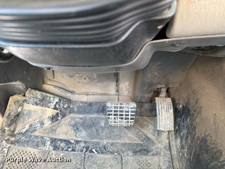 image for item DO0697 2014 International WorkStar 7600 ready mix truck