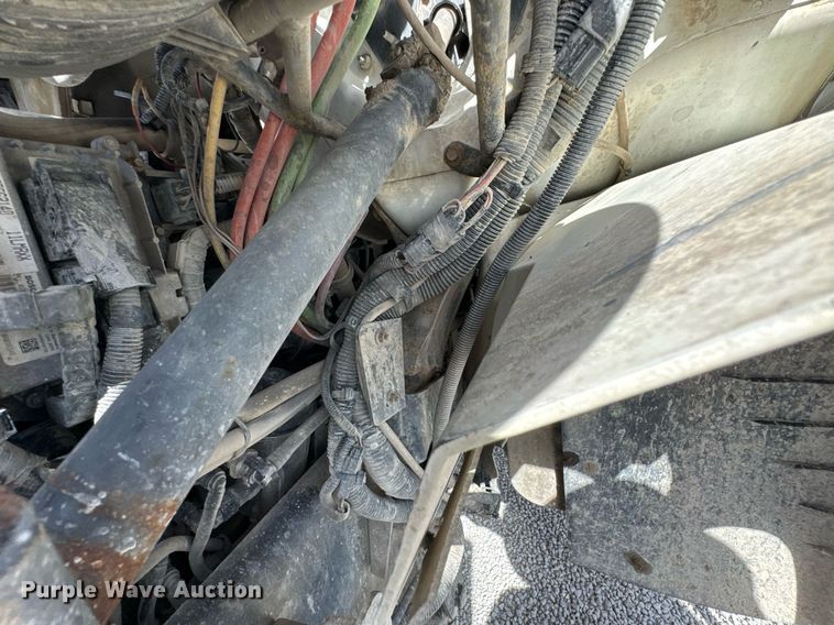 image for item DO0697 2014 International WorkStar 7600 ready mix truck