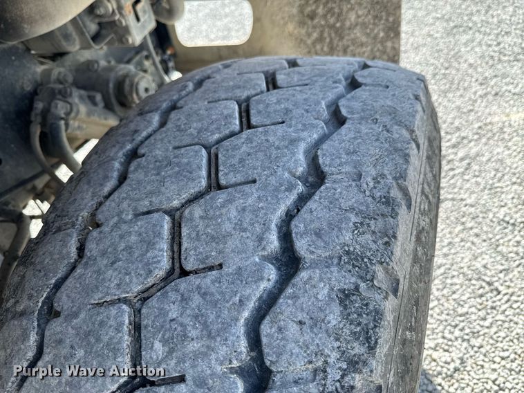 image for item DO0697 2014 International WorkStar 7600 ready mix truck