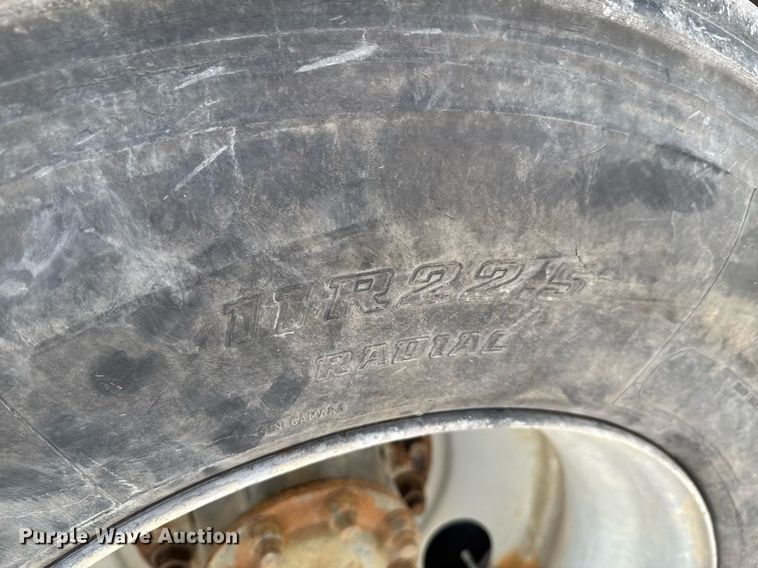 image for item DO0697 2014 International WorkStar 7600 ready mix truck