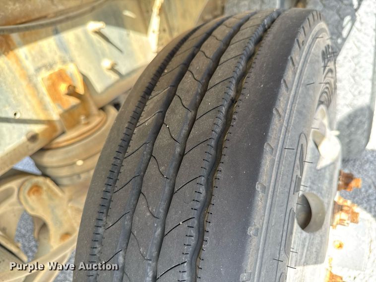 image for item DO0697 2014 International WorkStar 7600 ready mix truck