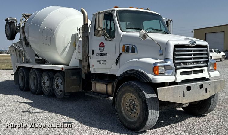 image for item DO0698 2009 Sterling L9500 ready mix truck