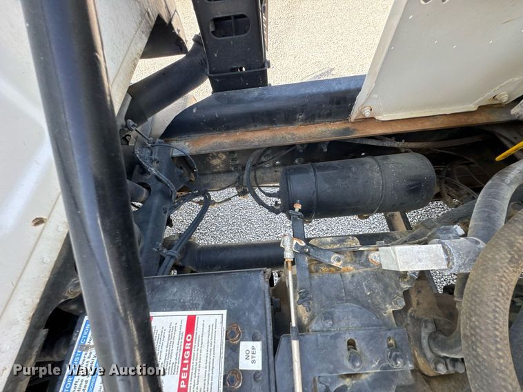 image for item DO0698 2009 Sterling L9500 ready mix truck