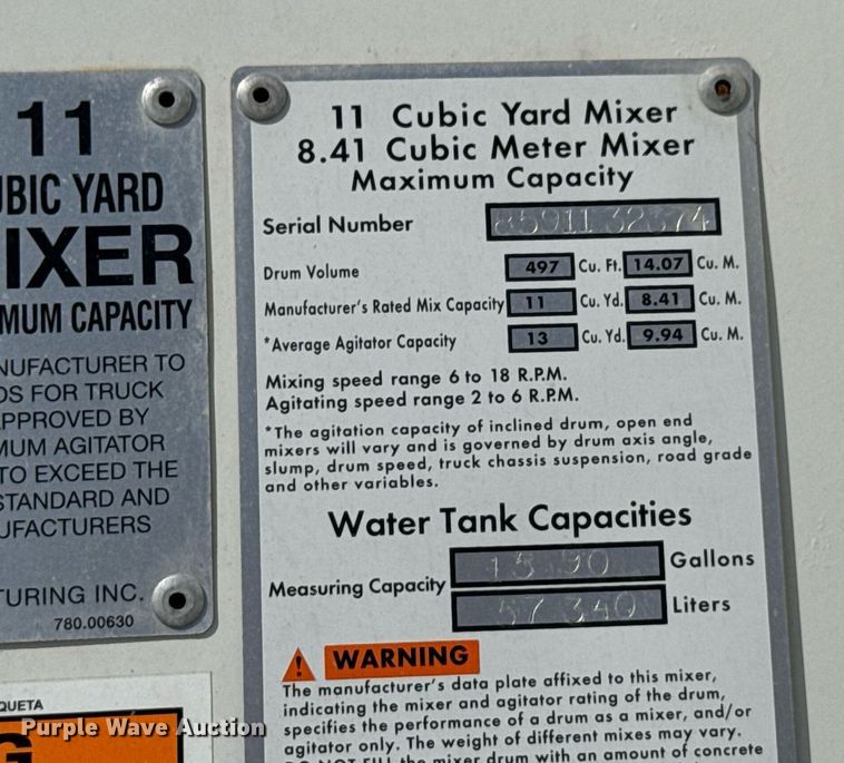 image for item DO0698 2009 Sterling L9500 ready mix truck