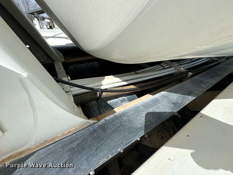 image for item DO0698 2009 Sterling L9500 ready mix truck