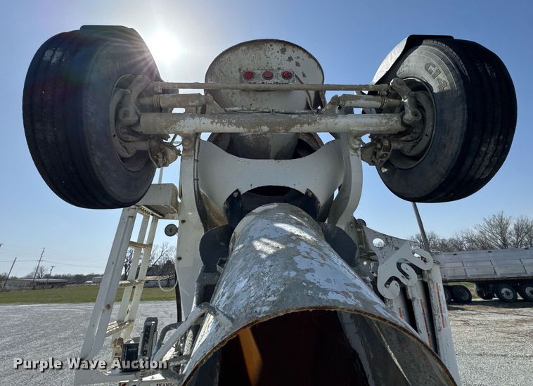 image for item DO0698 2009 Sterling L9500 ready mix truck